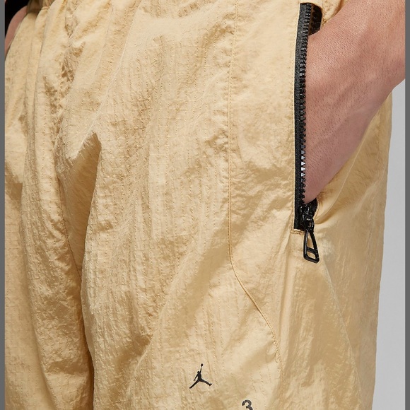 🥷🏿🥷🏿🥷🏿Nike Air Jordan 23 Engineered Repel Woven Jogger Pants DQ8066-252 - Picture 3 of 9